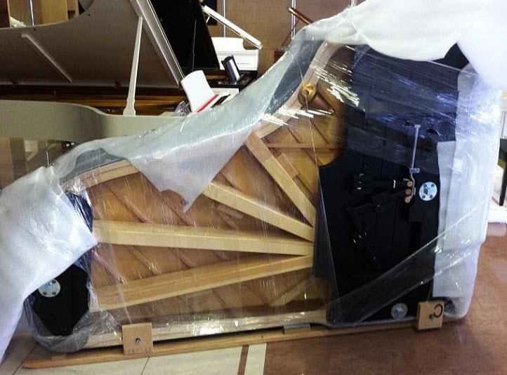 grand piano moving