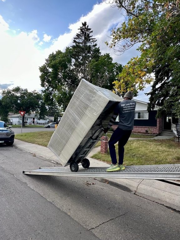 Mattress & Bed Movers img